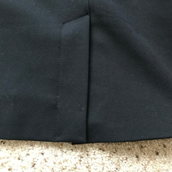 DKNY Black Boyfriend Blazer Small EUC - Picture 8 of 8